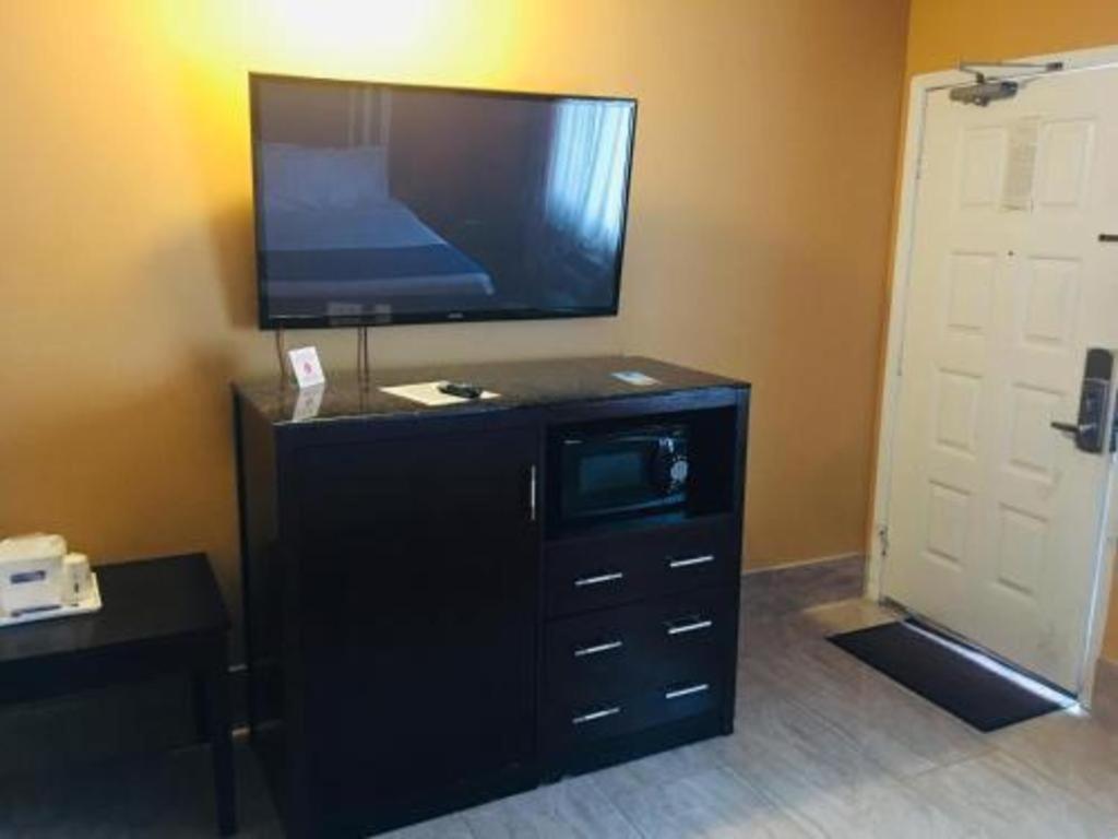 Travelodge By Wyndham Bay Shore Long Island Ngoại thất bức ảnh